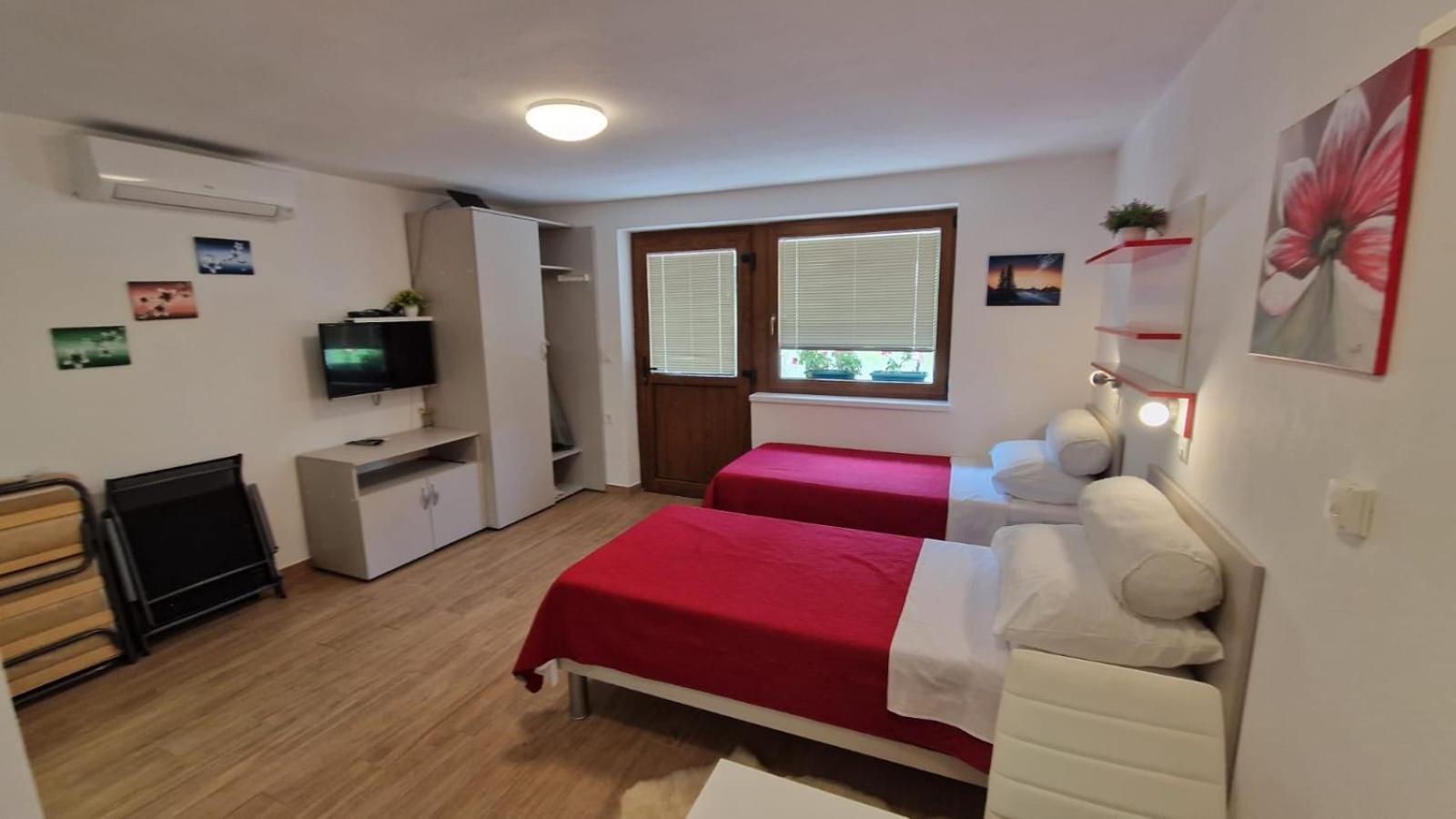 Apartamento Plitvice Zg Smoljanac Exterior foto